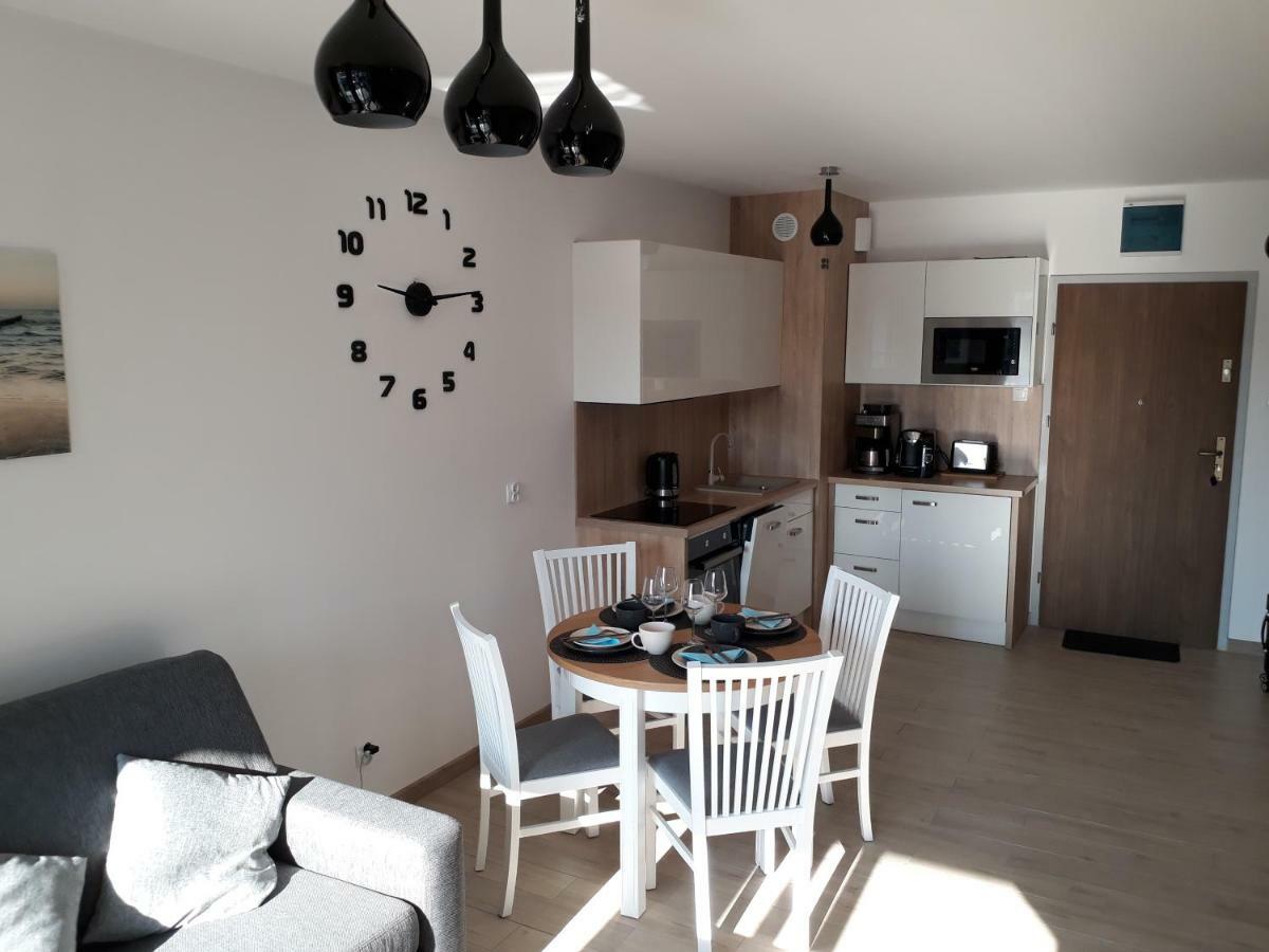 Apartament Oliwka Z Prywatnym Miejscem Postojowym Колобжег Экстерьер фото
