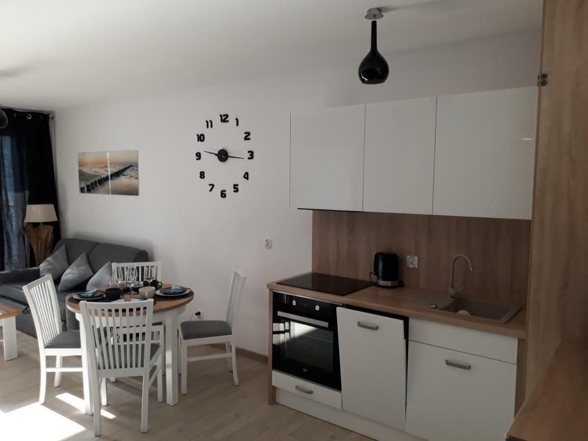 Apartament Oliwka Z Prywatnym Miejscem Postojowym Колобжег Экстерьер фото