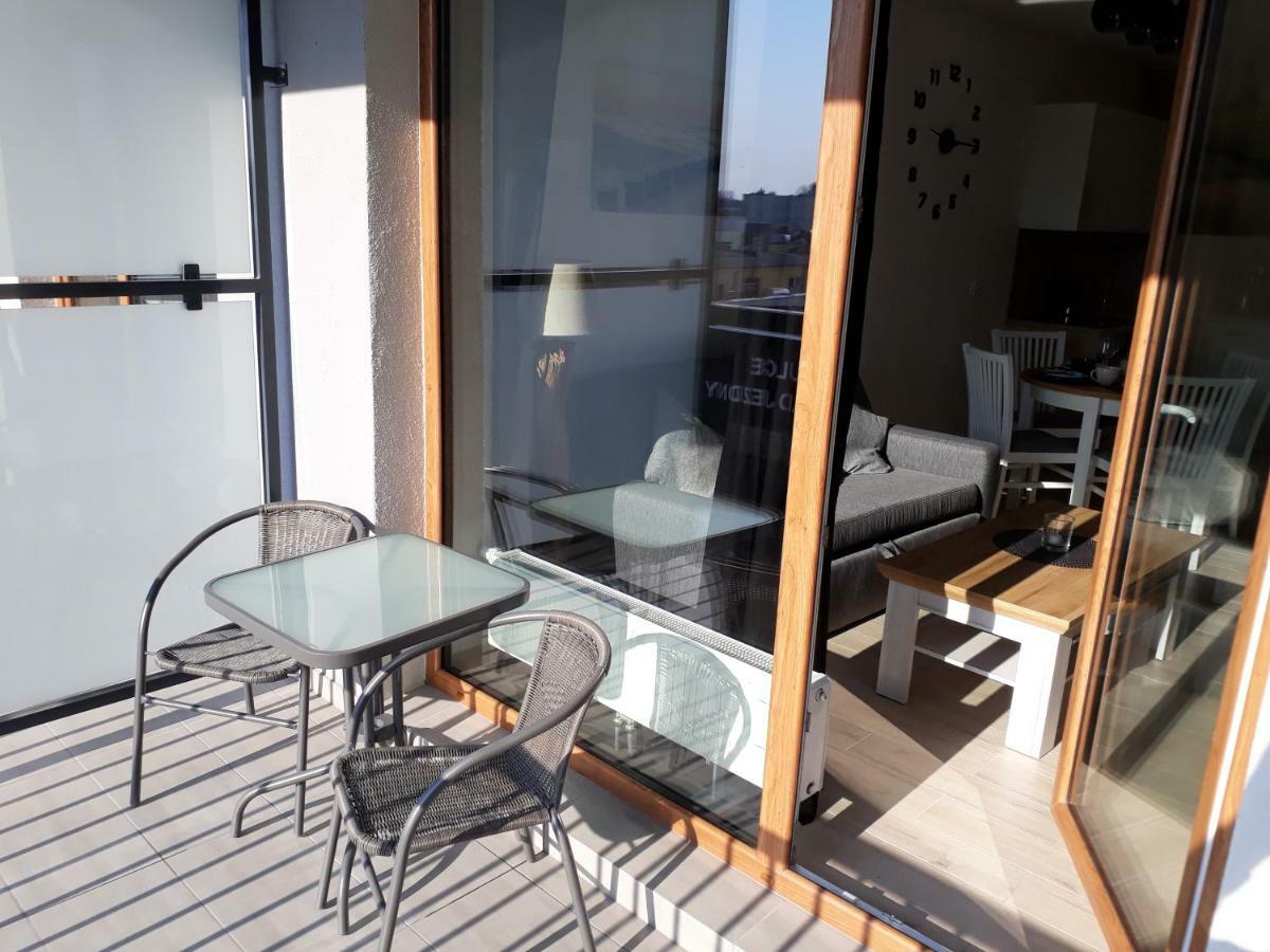 Apartament Oliwka Z Prywatnym Miejscem Postojowym Колобжег Экстерьер фото