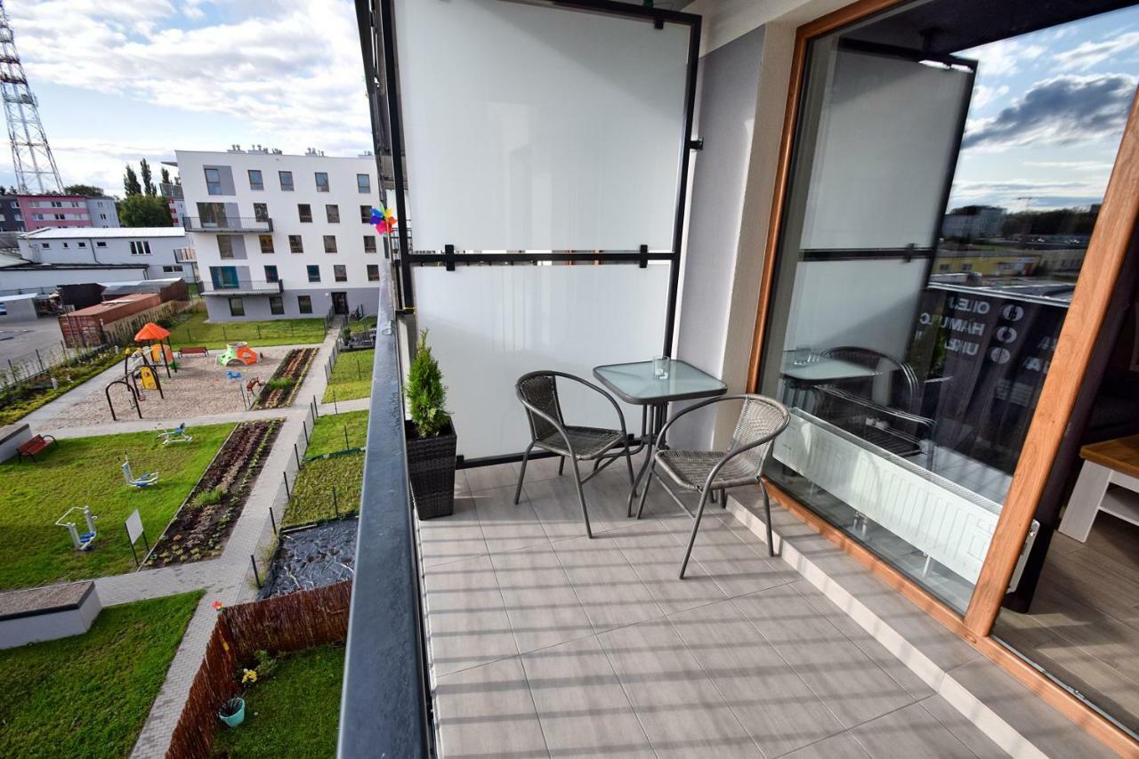 Apartament Oliwka Z Prywatnym Miejscem Postojowym Колобжег Экстерьер фото